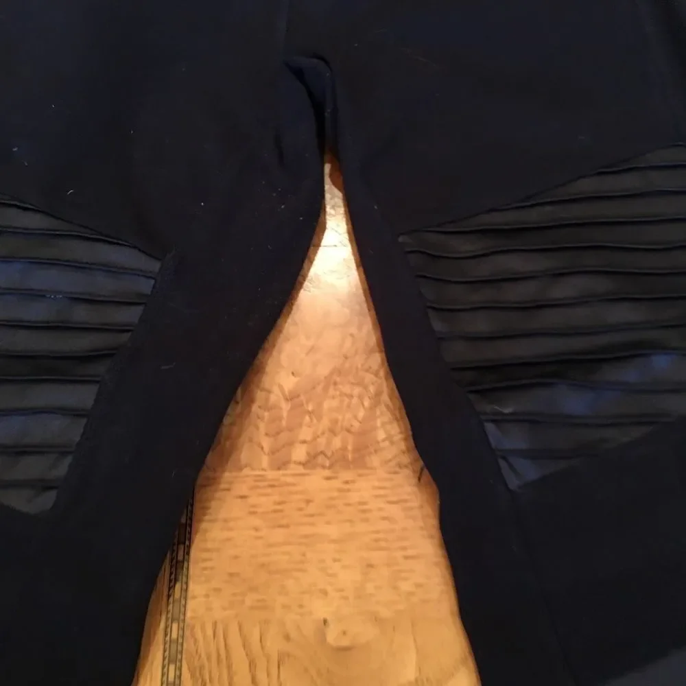 ALSO YOGA Moto Legging!